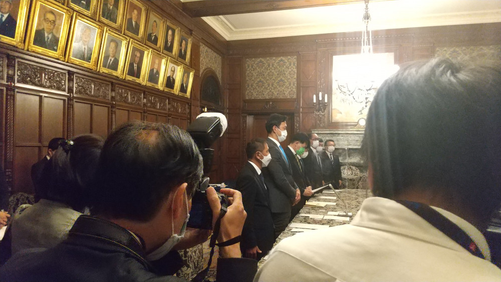 衆議院情報監視審査会委員に引き続き就任いたしました。