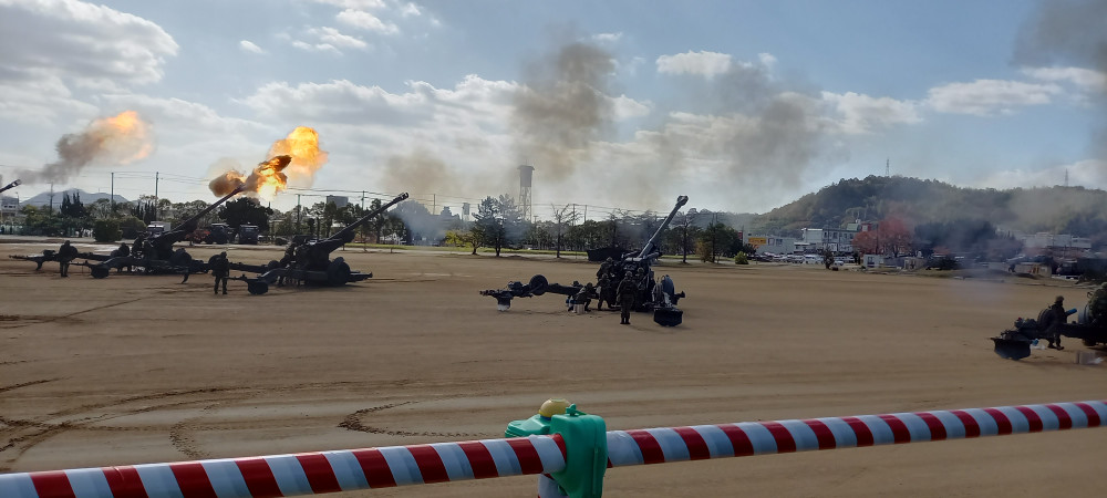 姫路駐屯地創立７１周年記念行事に参加いたしました。