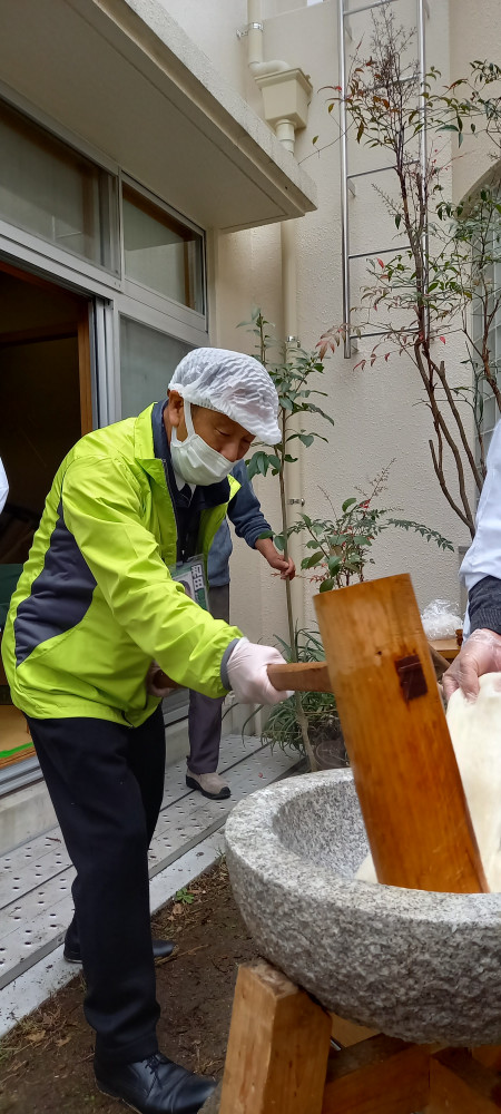 地域防災訓練・餅つきに参加しました。