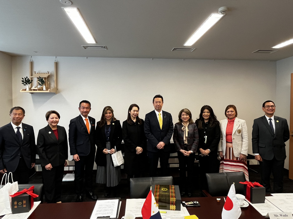 フィリピン下院外務委員長ご一行との懇談会に出席しました。