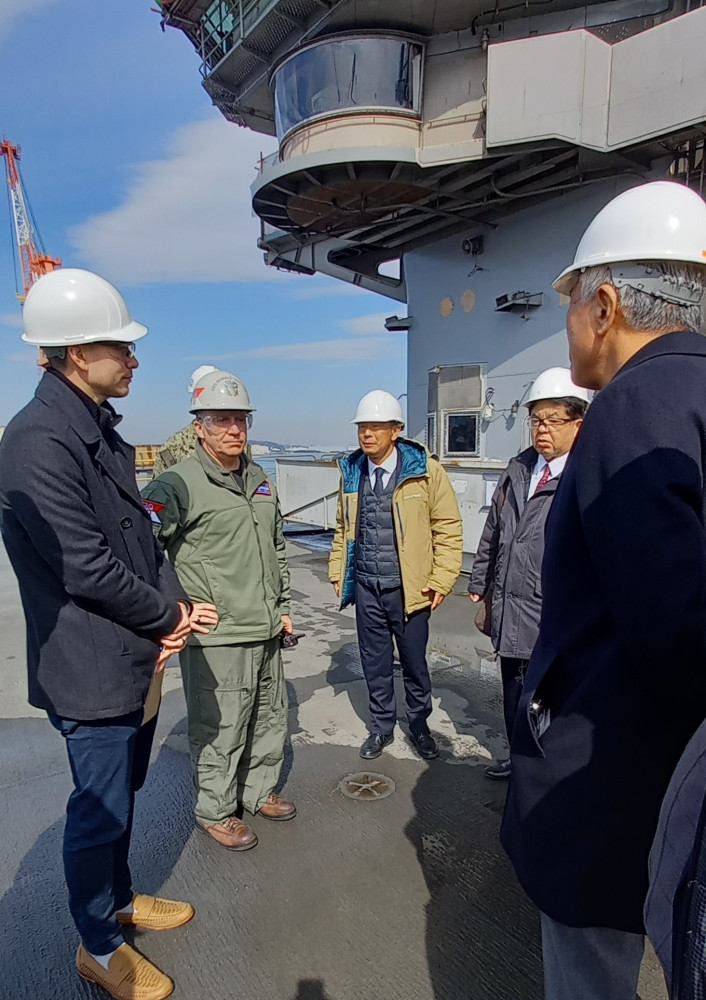 空母ロナルドレーガン視察