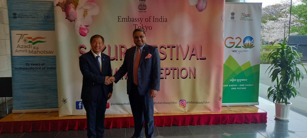 インド大使館にて花見レセプションに出席いたしました。