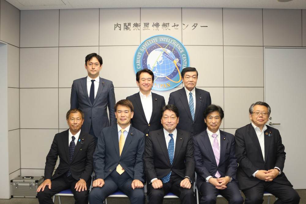 情報監視審査会にて、内閣衛星情報センターを視察いたしました。