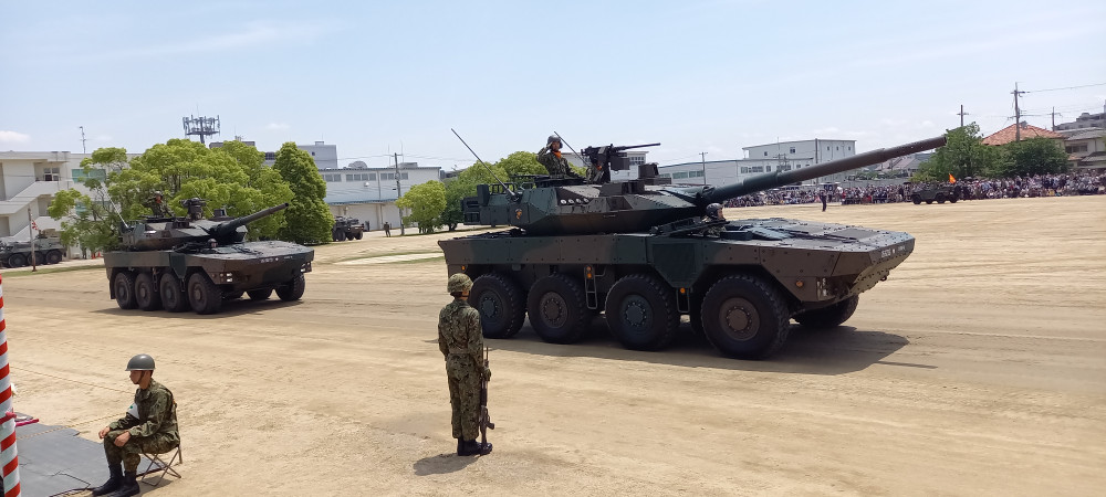 第3師団創立62周年、千僧駐屯地創設72周年記念行事に出席いたしました。