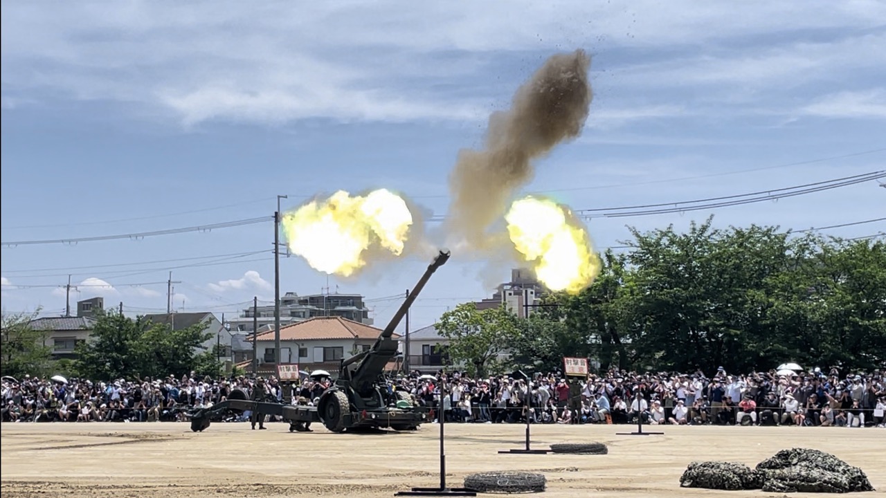 第3師団創立62周年、千僧駐屯地創設72周年記念行事に出席いたしました。