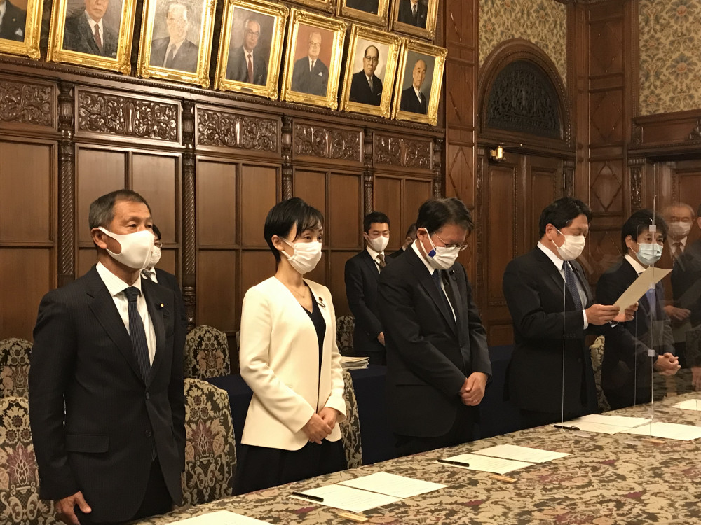 情報監視審査会宣誓