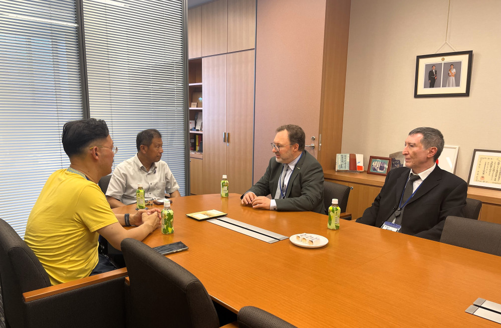 チェチェン・イチケリア共和国亡命政府イナル・シェリプ外相、神戸学院大学教授でウクライナ研究会会長の岡部芳彦先生と面談し情報交換いたしました。
