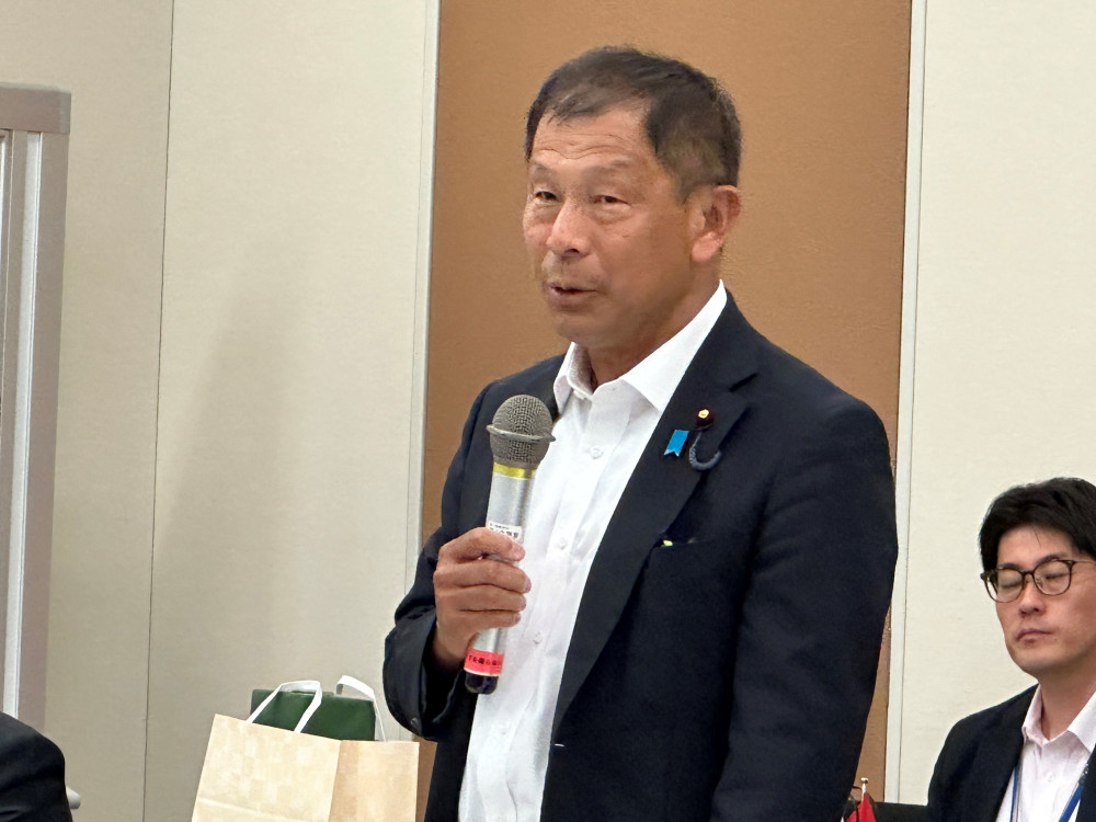 日本・アルバニア友好議連の総会に出席し、意見交換をいたしました。