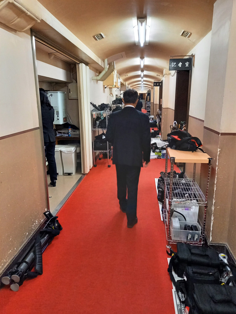 2月8日(火)予算委員会で質問いたしました。