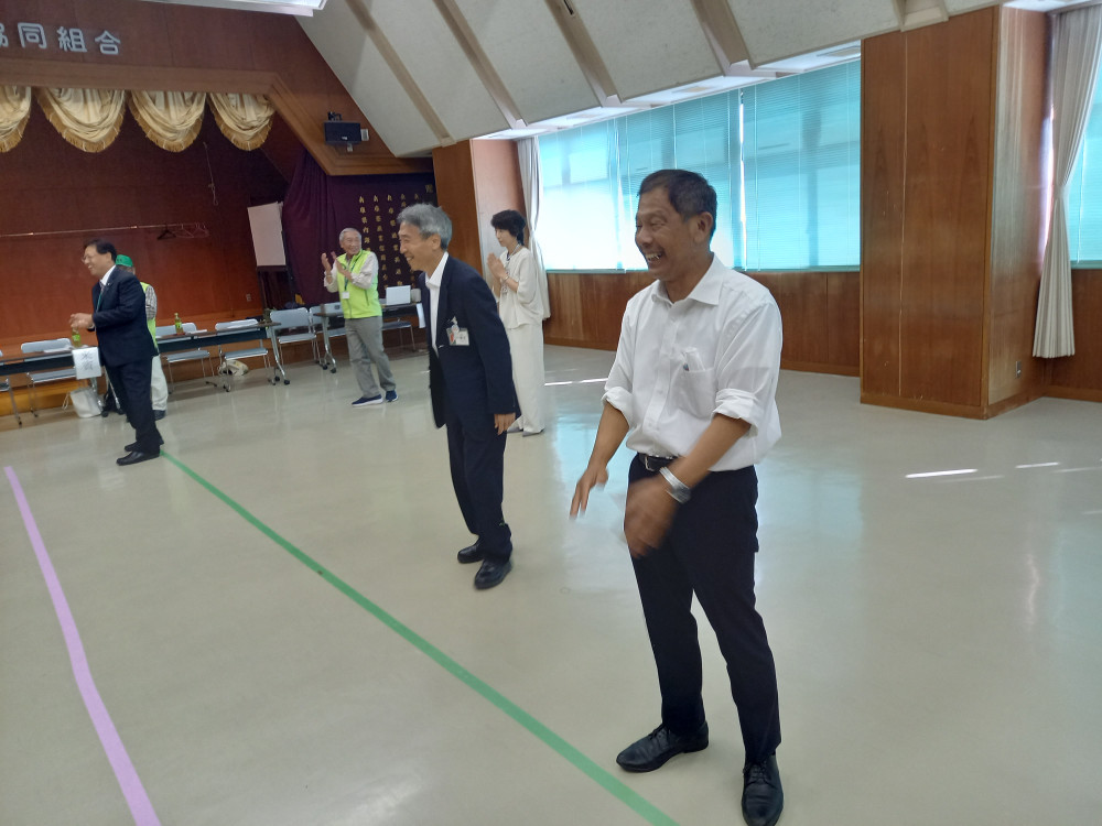 老人クラブ連合会の輪投げ大会始球式にて！