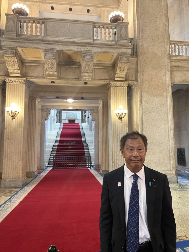 本日より第212回臨時国会が召集されました。