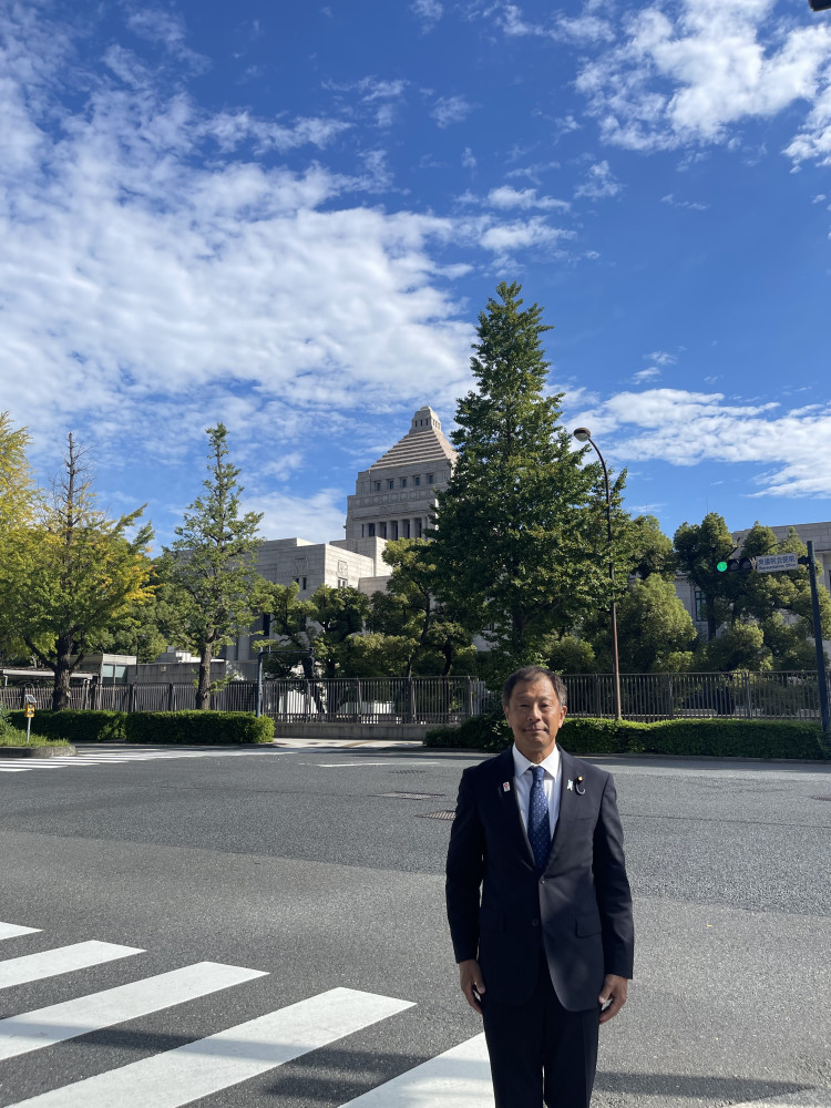 本日より第212回臨時国会が召集されました。