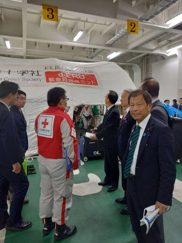 令和５年度災害医療における民間船舶を活用した実証訓練を視察いたしました。