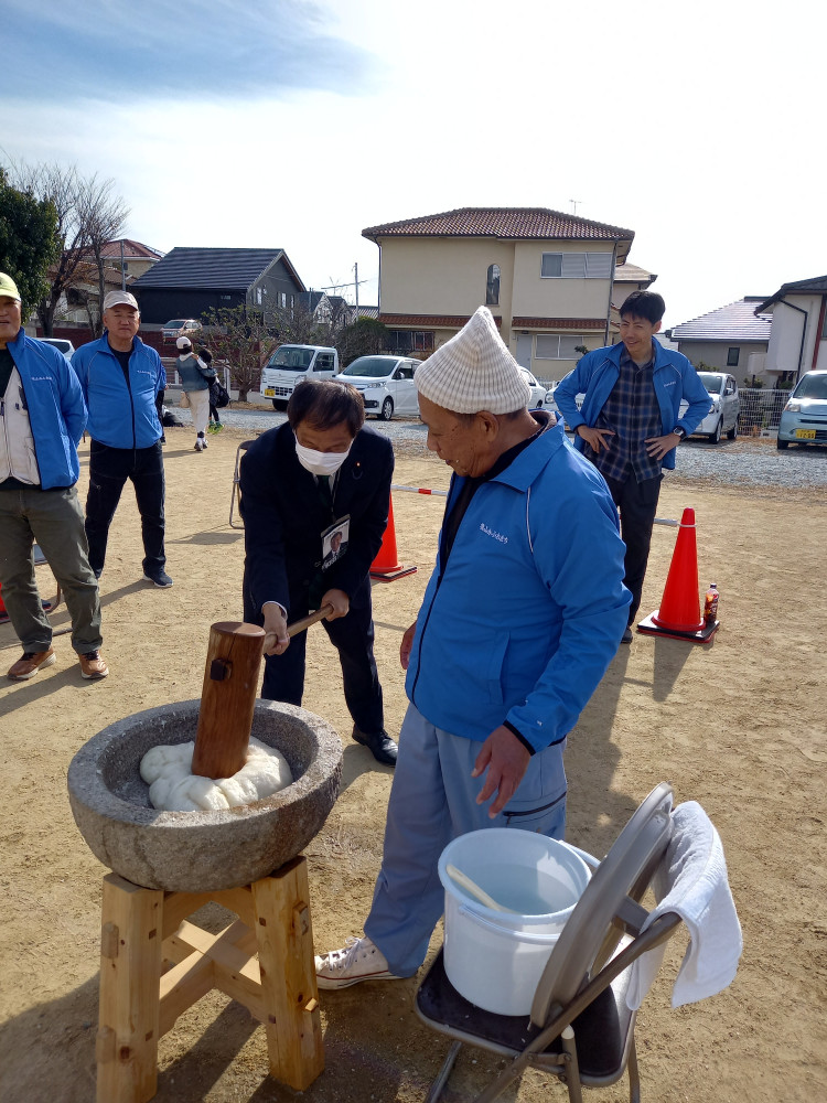 桃山台のもちつき大会に出席いたしました！