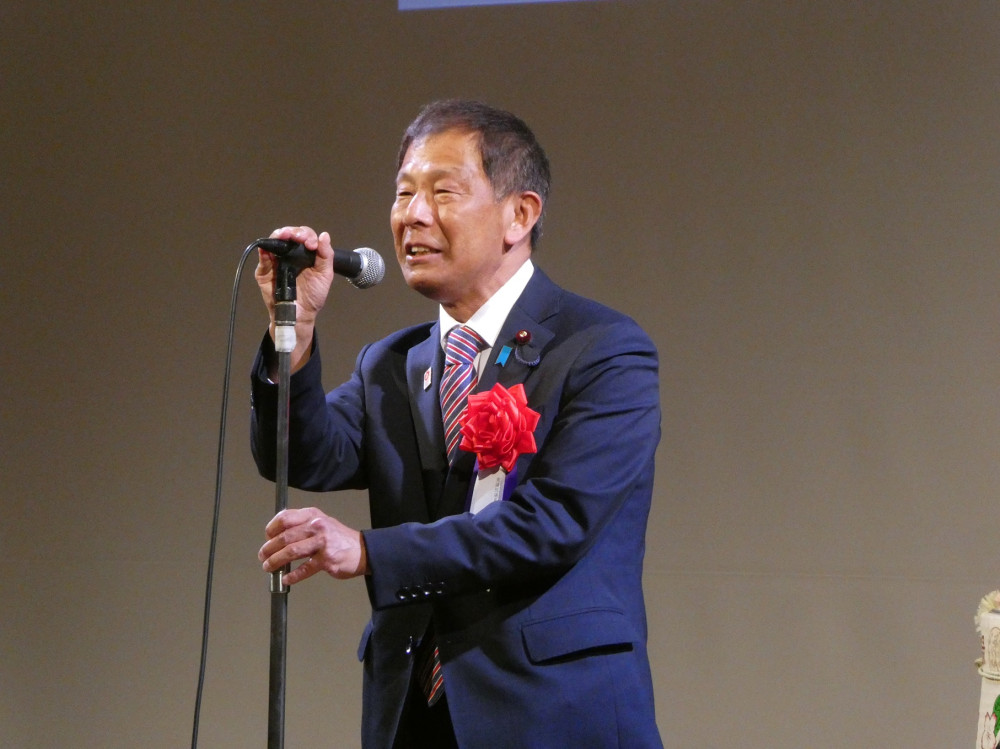 令和6年アパグループ春季祝賀会に出席し、ご挨拶と鏡開きをいたしました。