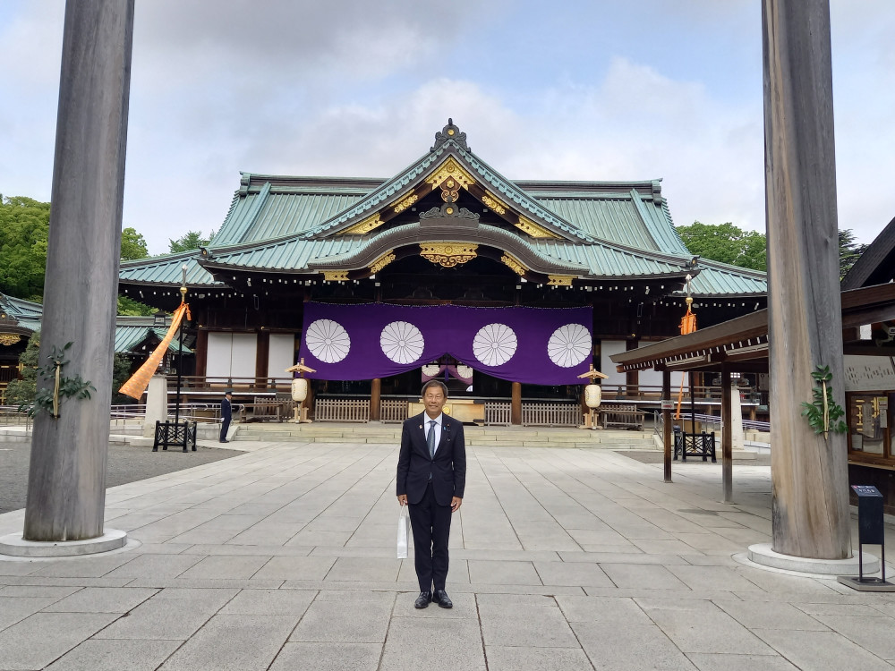 靖國神社の春季例大祭が執り行われ、「みんなで靖國神社に参拝する国会議員の会」として参拝いたしました。