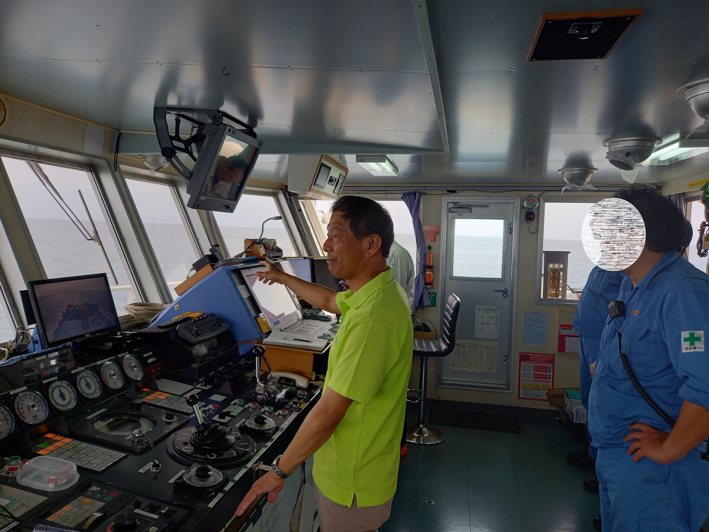 ①石垣市が行う尖閣諸島(沖縄県石垣市)の調査に同行いたしました。