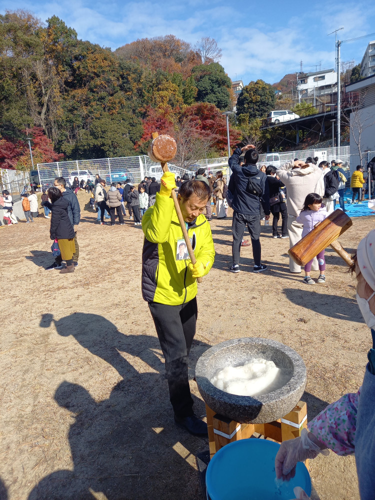 地域の餅つき大会に参加いたしました！