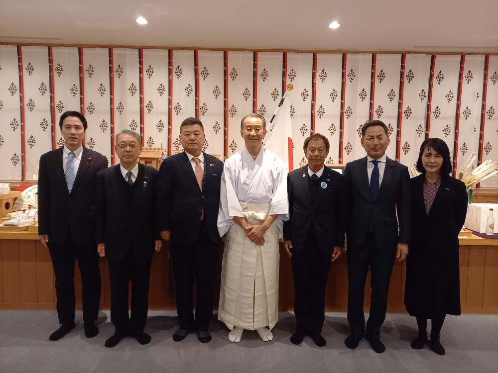 地元神戸の議員の先生方が国会にお見えになりました。
