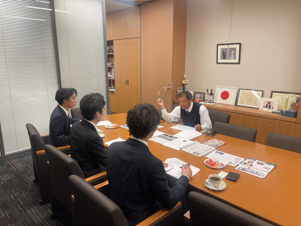 早稲田大学鵬志会の学生の皆さんと