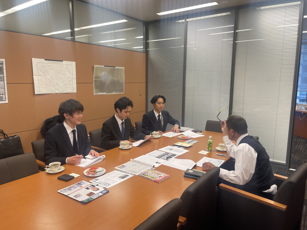 早稲田大学鵬志会の学生の皆さんと