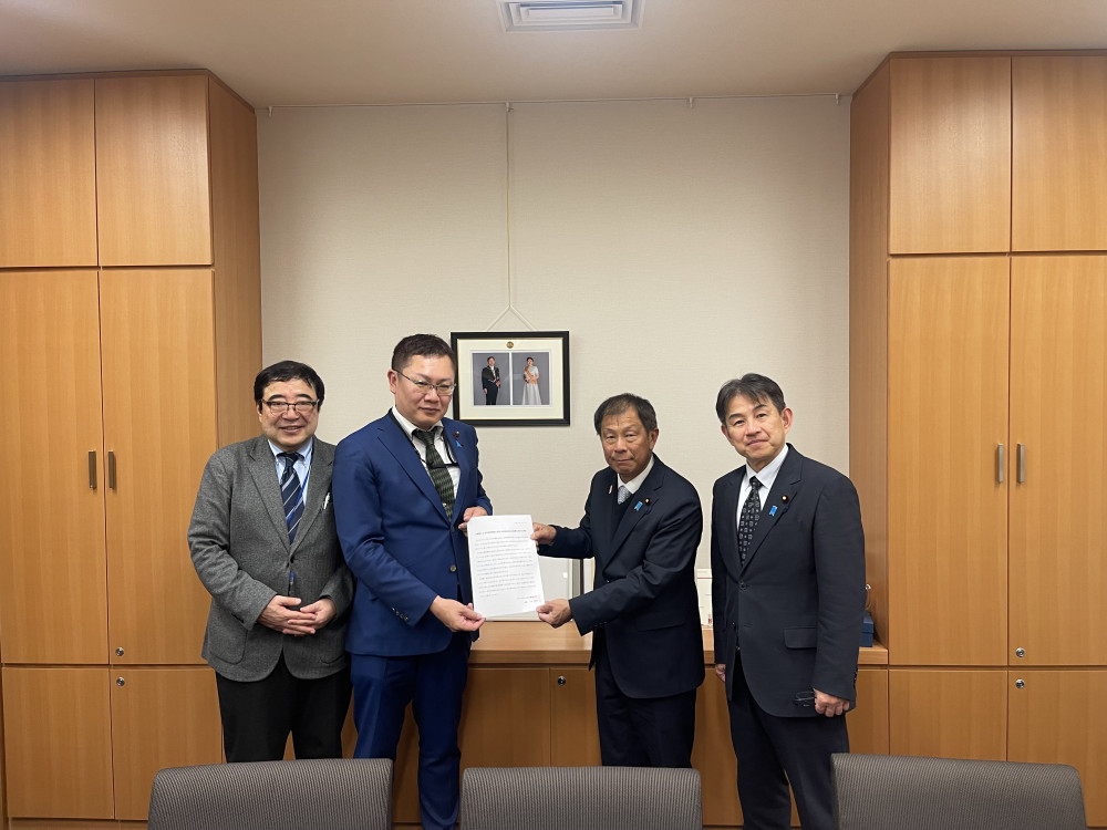 拉致問題特別委員会の早期開催を求めるご要望を受け取りました。