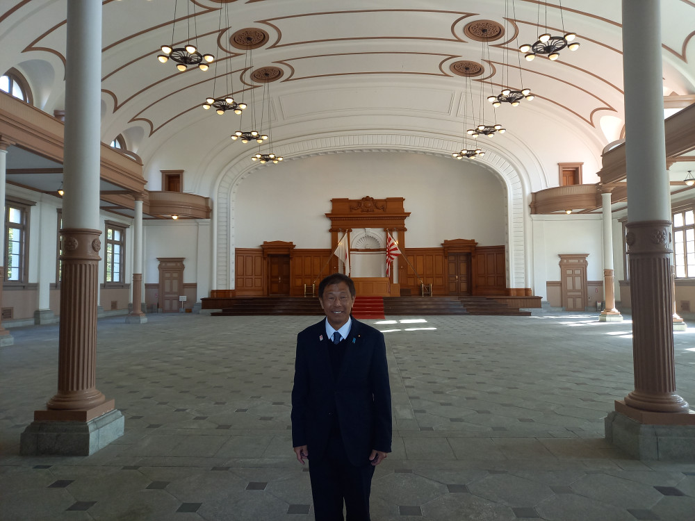 ②日本維新の会の有志の議員メンバーで、海上自衛隊(江田島・呉)を視察