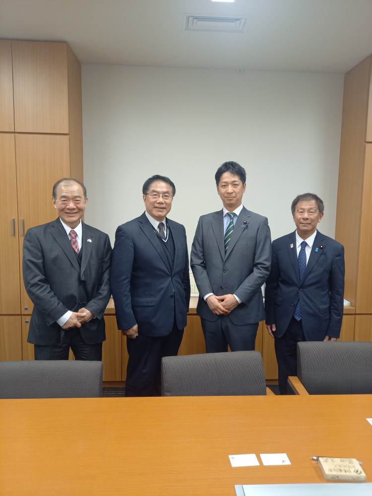 駐福岡弁事処の陳銘俊処長と台南市の黄偉哲市長の訪問を藤田前幹事長とうけました。