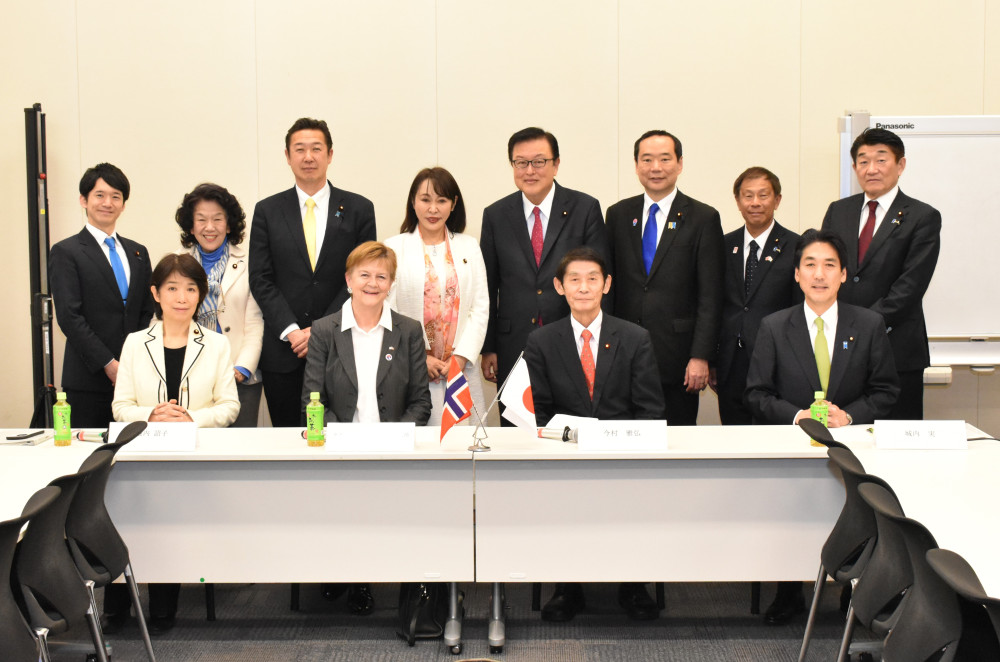 日本・ノルウェー友好議員連盟の総会にて。