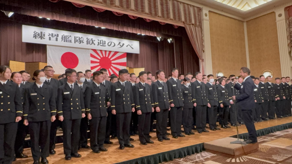 海上自衛隊練習艦隊 歓迎行事にて