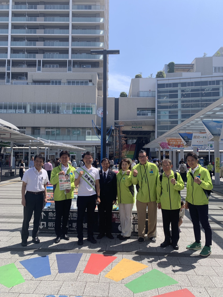 参議院選挙候補予定者のよしひら敏孝さんの街頭演説にて！