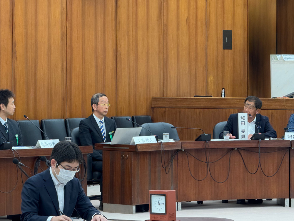 衆議院憲法審査会にて、党を代表して質疑いたしました。