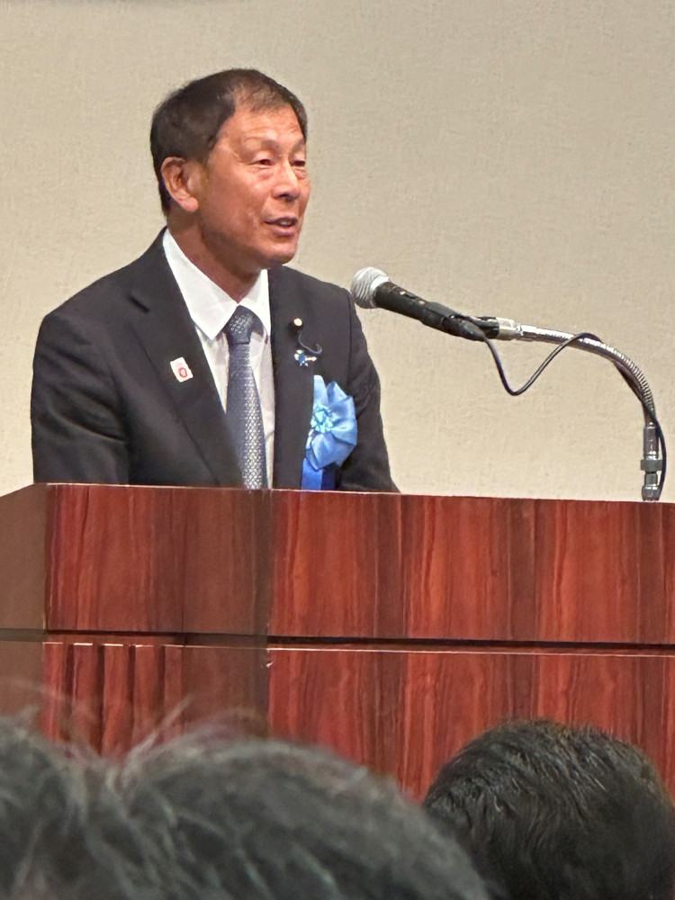 「全拉致被害者の即時一括帰国を求める国民大集会」に出席し、挨拶いたしました。