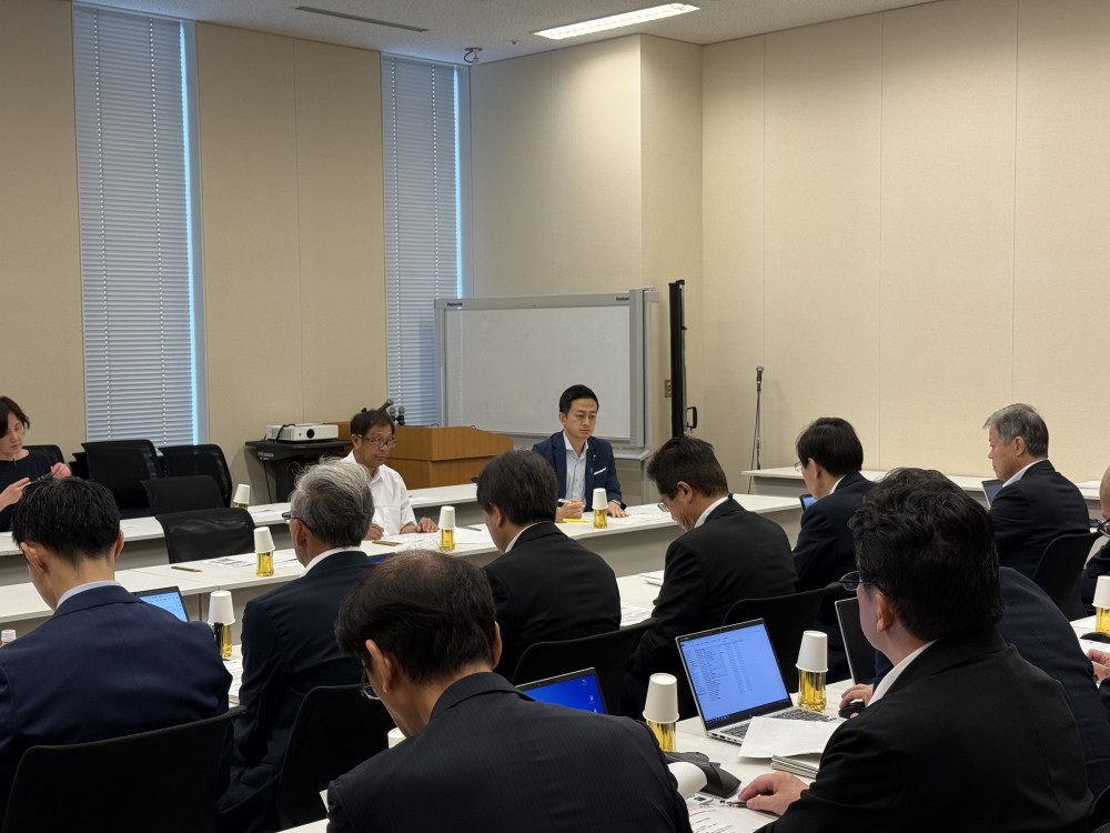 神戸市長より、令和8年度国家予算に対する提案・要望を受けました。