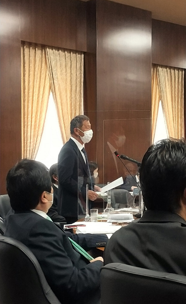 4月13日(水)外務委員会にて質疑致しました。