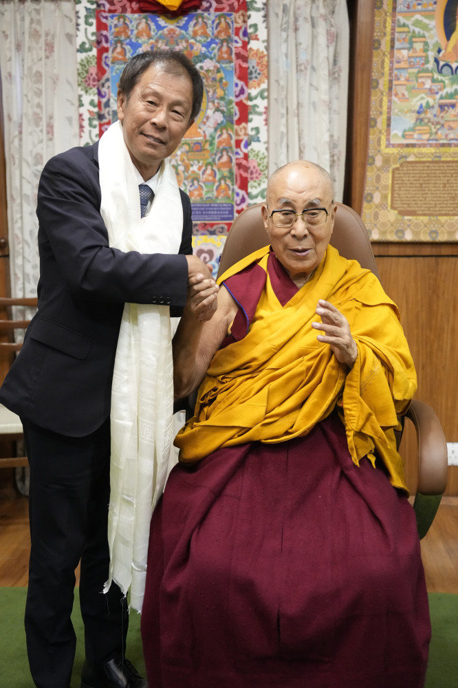 ダラムサラにて、ダライ・ラマ14世法王に謁見いたしました