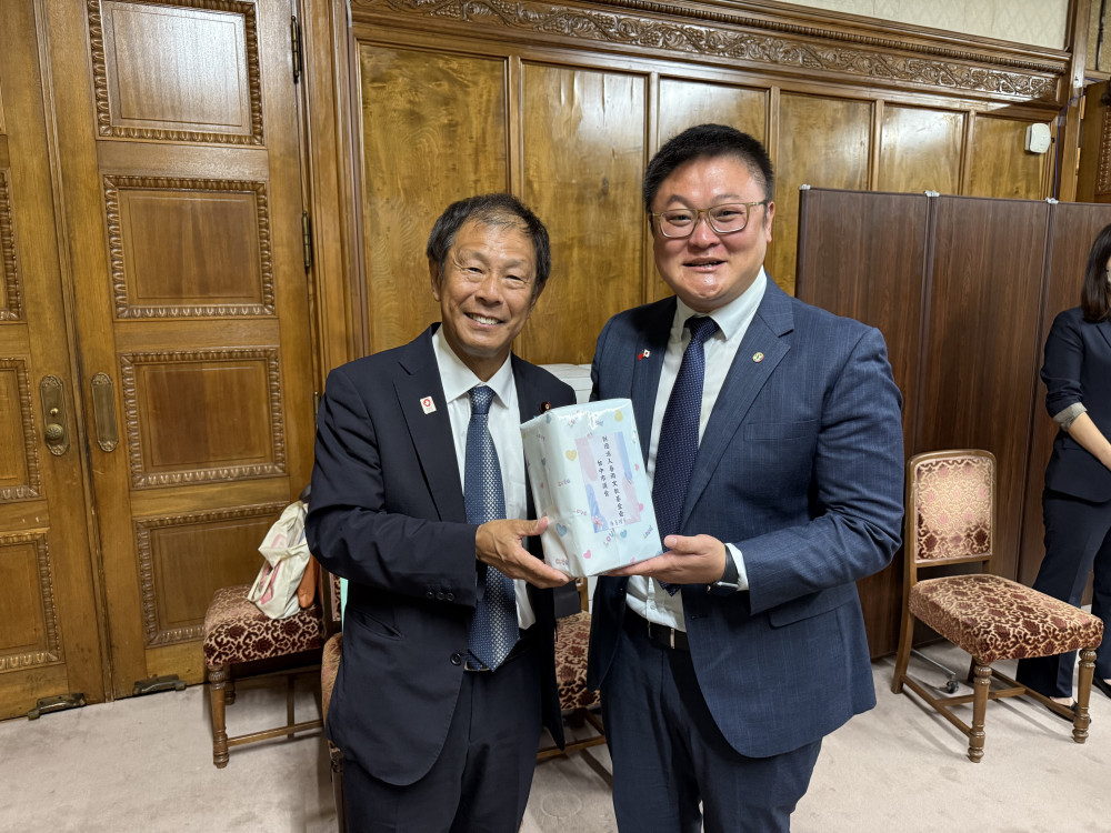 台湾から訪日団の皆さんが来日され、地方創生に関する意見交換をいたしました。