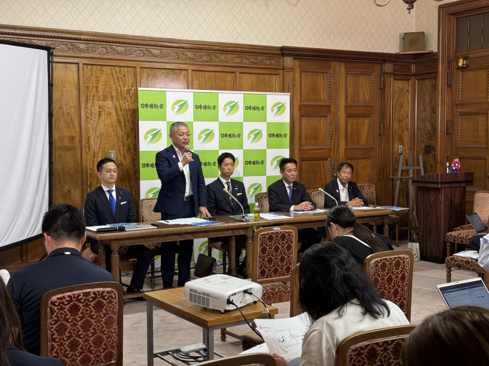 「21世紀の国防構想と憲法改正」提言を発表いたしました。