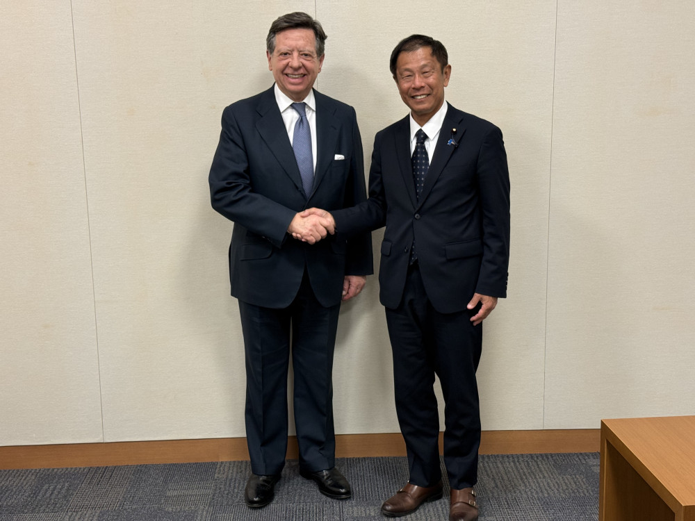 スペイン・イニゴ大使閣下と意見交換をいたしました。