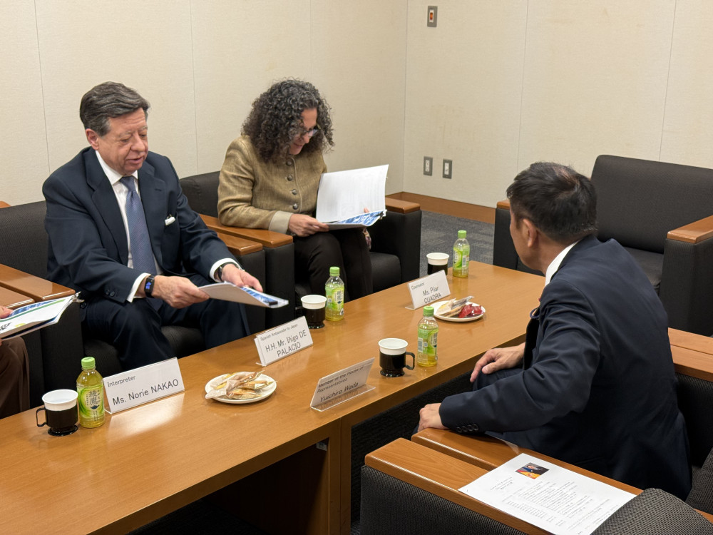 スペイン・イニゴ大使閣下と意見交換をいたしました。