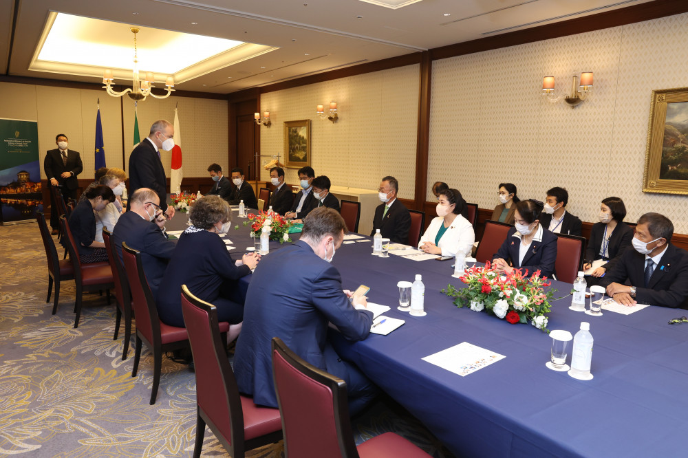 来日されたアイルランド首相と懇談いたしました。