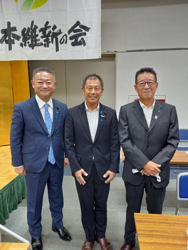 臨時党大会が開かれ、馬場さんが新しい代表に選ばれました！